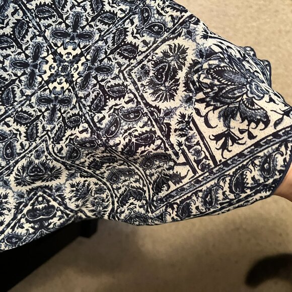 W5 Concepts Blue and White Porcelain Print Bow Back Sleeveless Flowy Tile Blouse - Picture 5 of 6